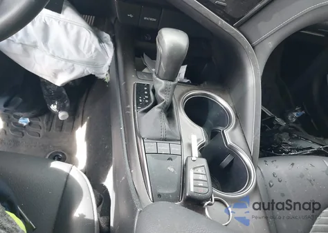 2024 Toyota Camry Se z USA, uszkodzony, nr VIN 4T1G11AK6RU900260